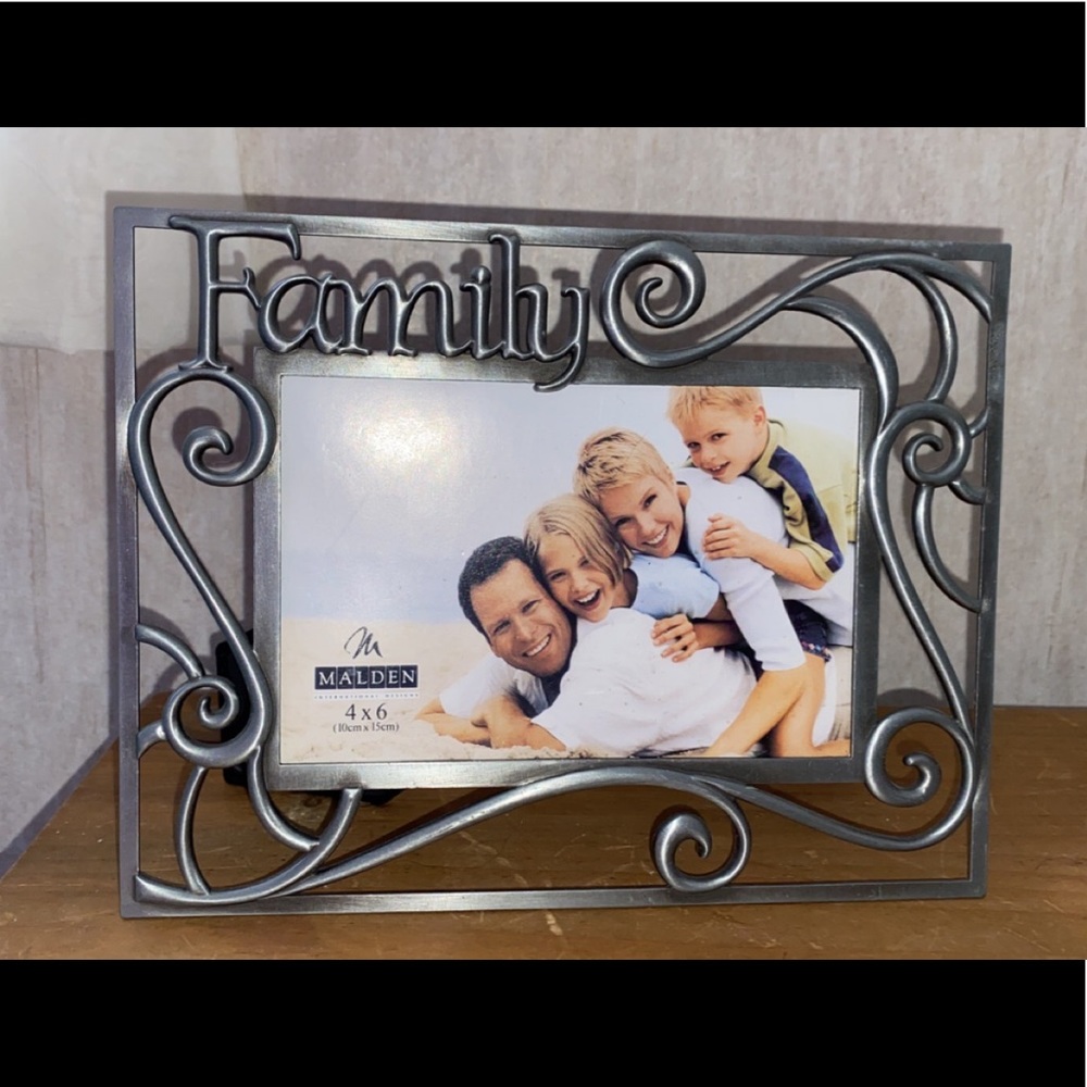 Picture frame w/ NO Glass